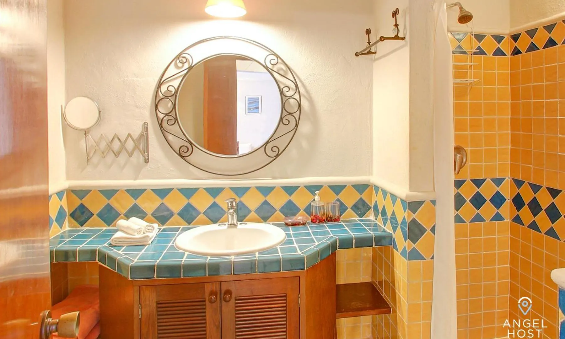 Steps To 5Th Ave Pool Onsite & Walk To Beach Playa del Carmen Feriehus